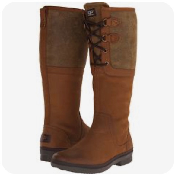 UGG Shoes - Ugg Elsa Boots size 9